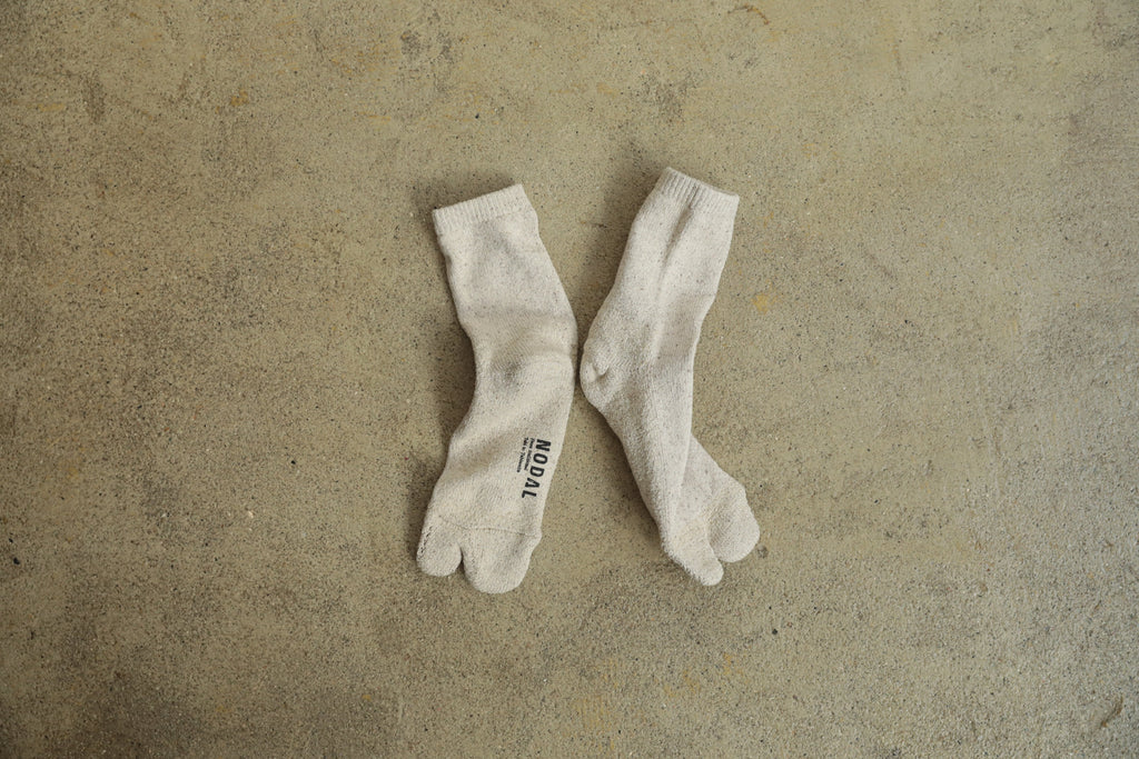 NODAL Cotton Silk Tabi Sock – Beige | Made in Japan