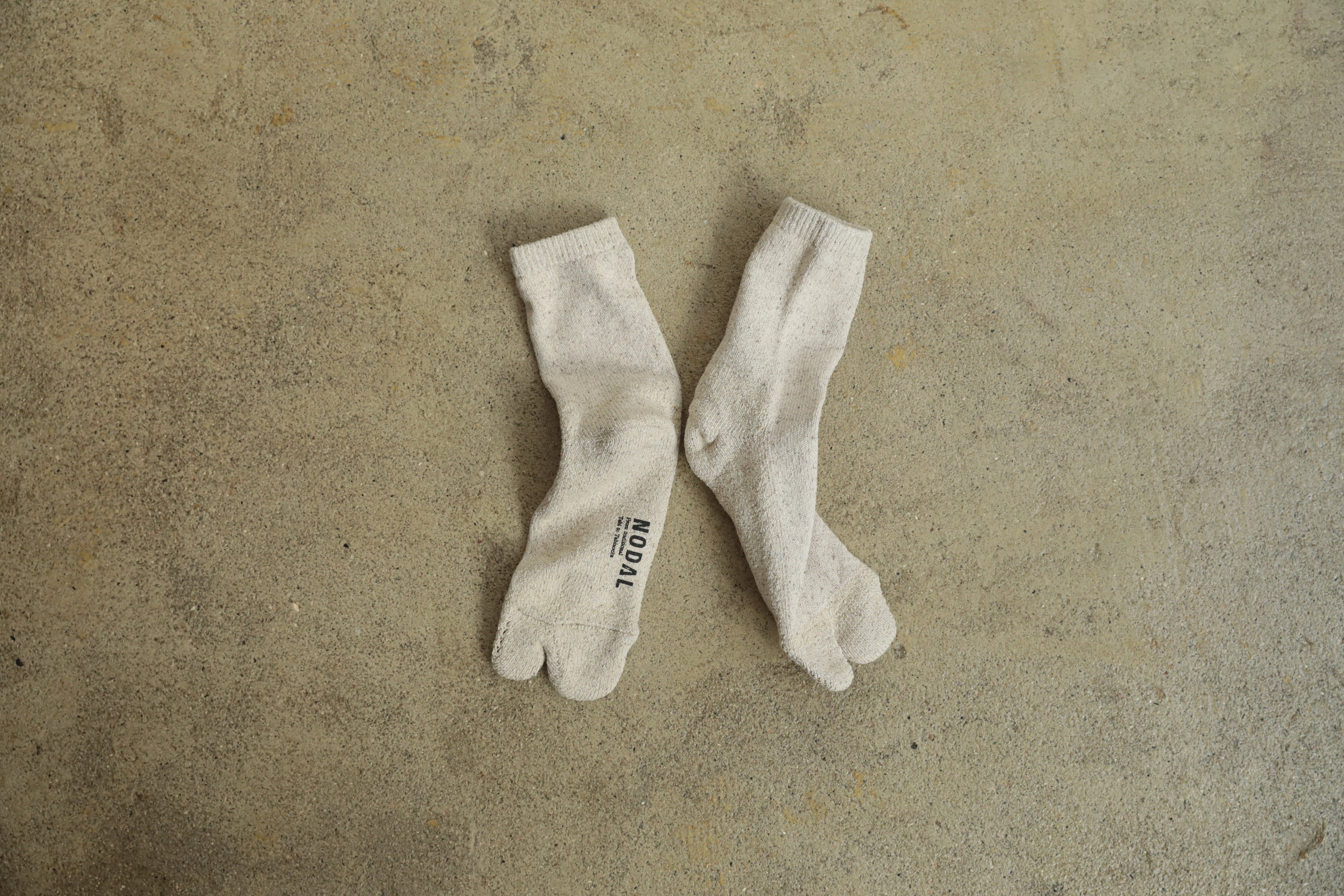 NODAL Cotton Silk Tabi Sock – Beige | Made in Japan