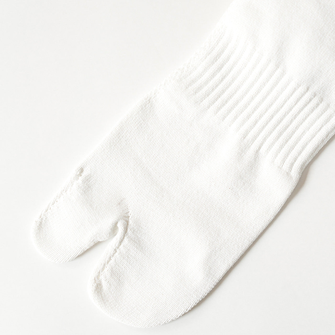 NODAL Tabi Gym Sock – White | Made in Japan
