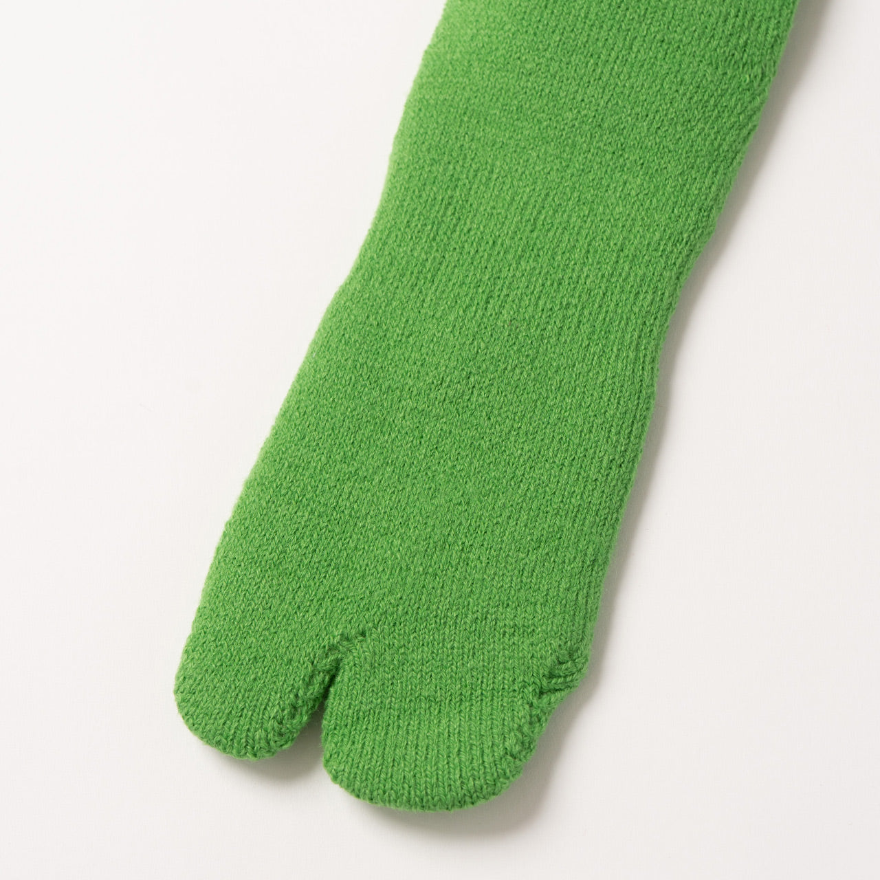 NODAL Brushed Pile Tabi Sock – Lettuce | Made in Japan